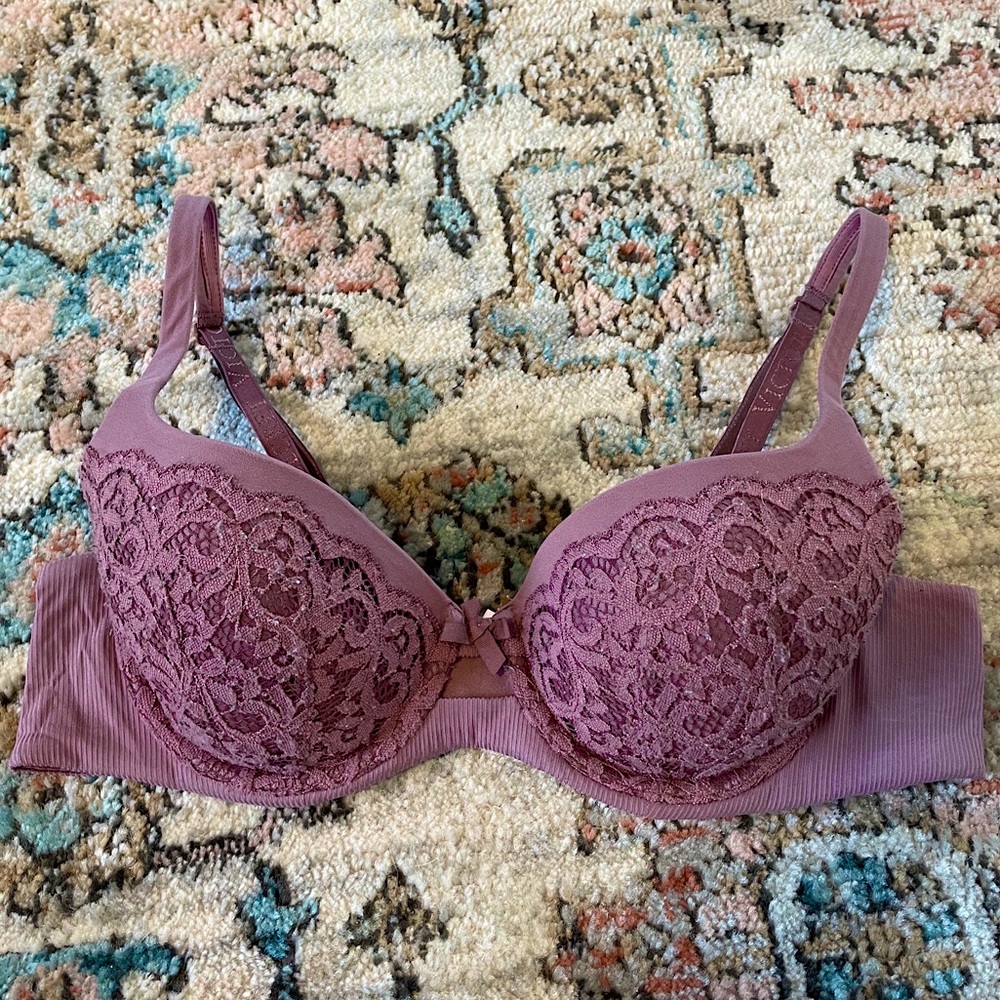VS Magenta Bra